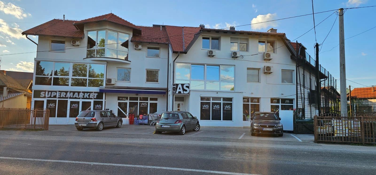 Objekat Supermarketa AS Dubrave u Dubravama Gornjim